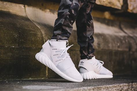 adidas originals tubular doom pk white